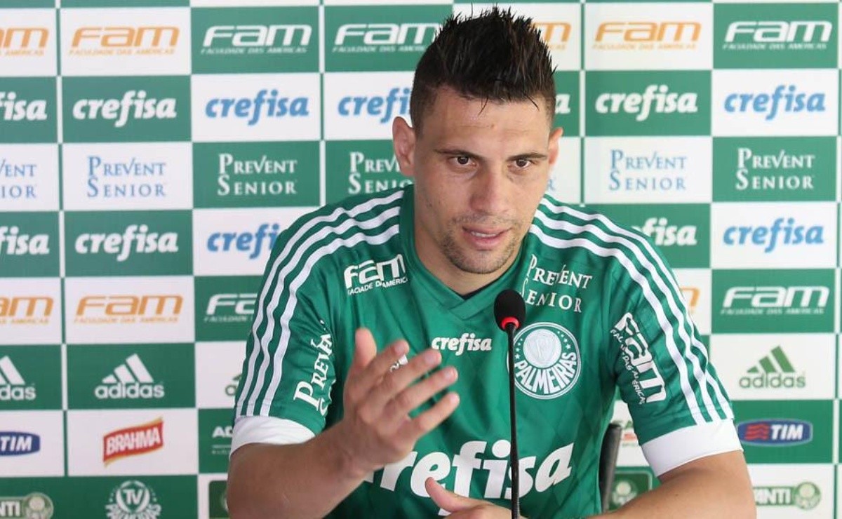 “Analisar com calma”; Alvo do Botafogo, Moisés fala sobre a possibilidade de voltar a jogar no futebol bras... - Bolavip Brasil