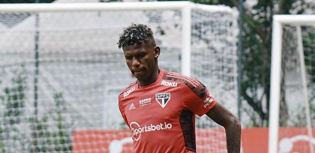 Arboleda falta a treino e será multado pelo São Paulo - UOL Esporte