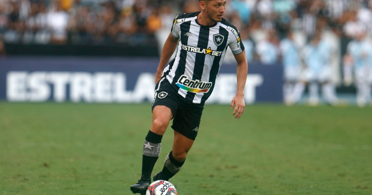 Botafogo ganha mais qualidade no meio-campo com chegadas de Luís Oyama e Patrick de Paula - FogãoNET
