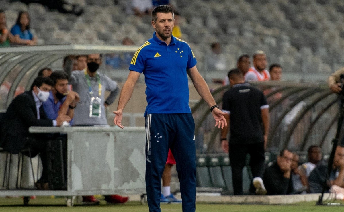 Com decisão do Campeonato Mineiro pela frente, Cruzeiro encaminha contratação de reforço para elenco de Pez... - Bolavip Brasil