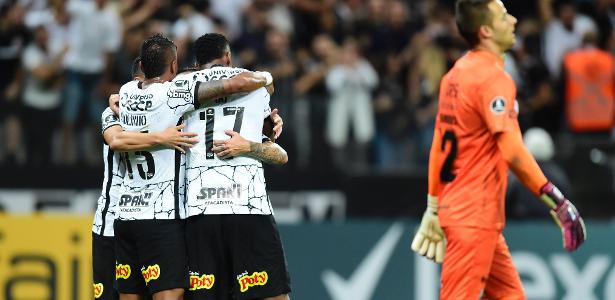 Corinthians bate Deportivo Cali com gol contra e vence a 1ª na Libertadores - UOL Esporte