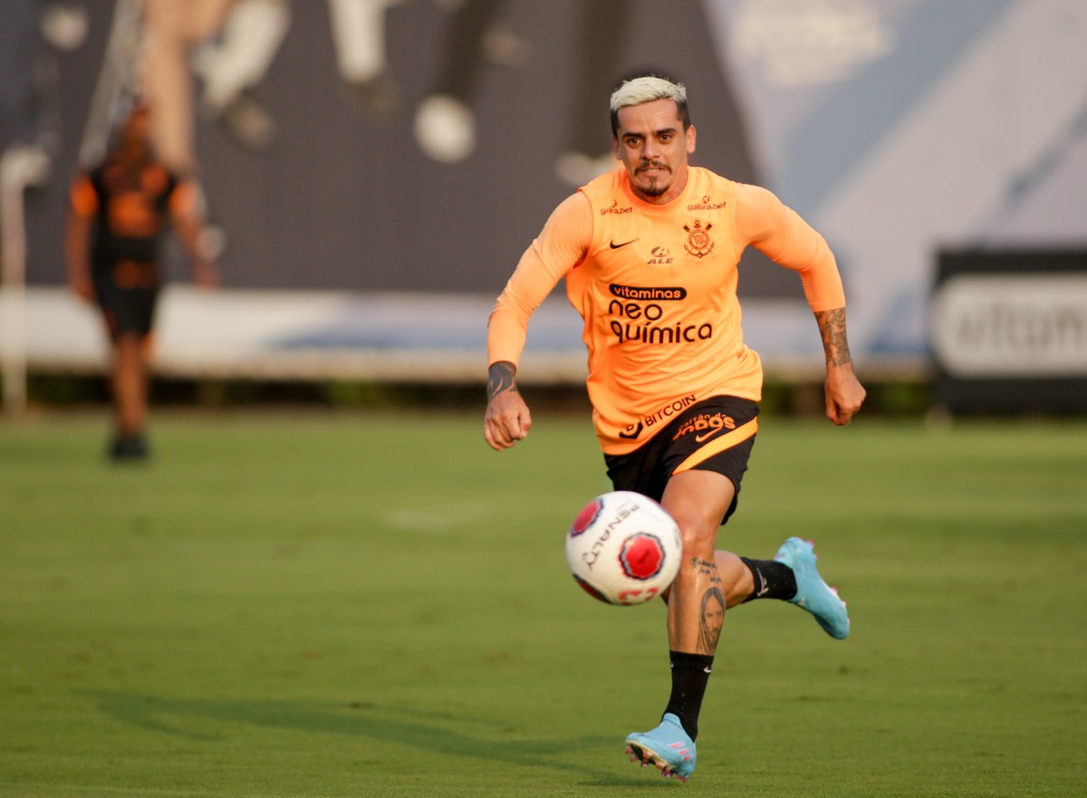 Corinthians vê prazo curto, mas ainda tenta recuperar Fagner para jogo na Bolívia; confira alternativas - Globo.com