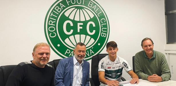Coritiba anuncia Matías Galarza, do Vasco, por empréstimo - UOL Esporte