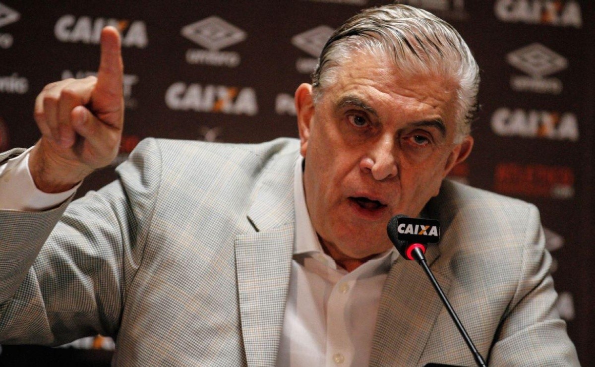 “Corneteiros não faltam”; Petraglia perde a paciência e entra em rota de colisão com a torcida do Athletico... - Bolavip Brasil