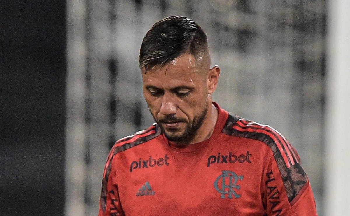 Diego Alves ‘aparece’ após pedido de saída do Flamengo e se pronuncia pela primeira vez - Bolavip Brasil