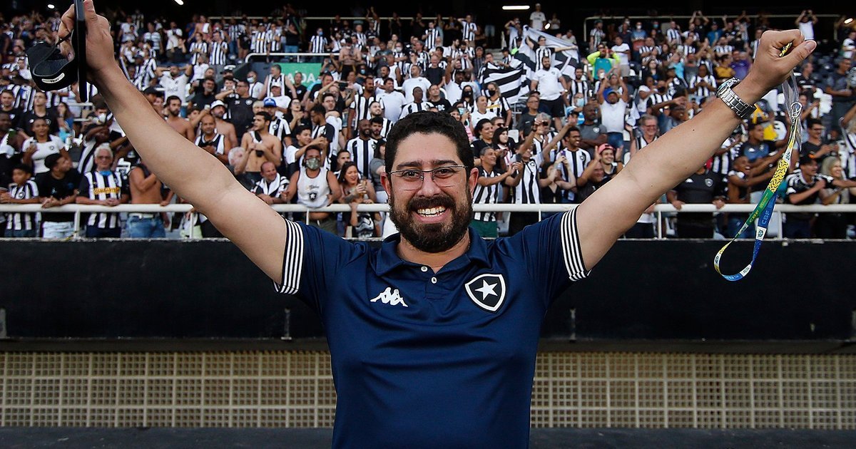 Diretor de negócios Lênin Franco anuncia saída do Botafogo - FogãoNET