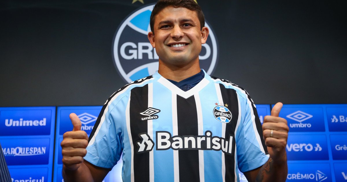 Elkeson se apresenta ao Grêmio e revela ter recusado propostas de rivais do Botafogo ‘por respeito’ ao - FogãoNET