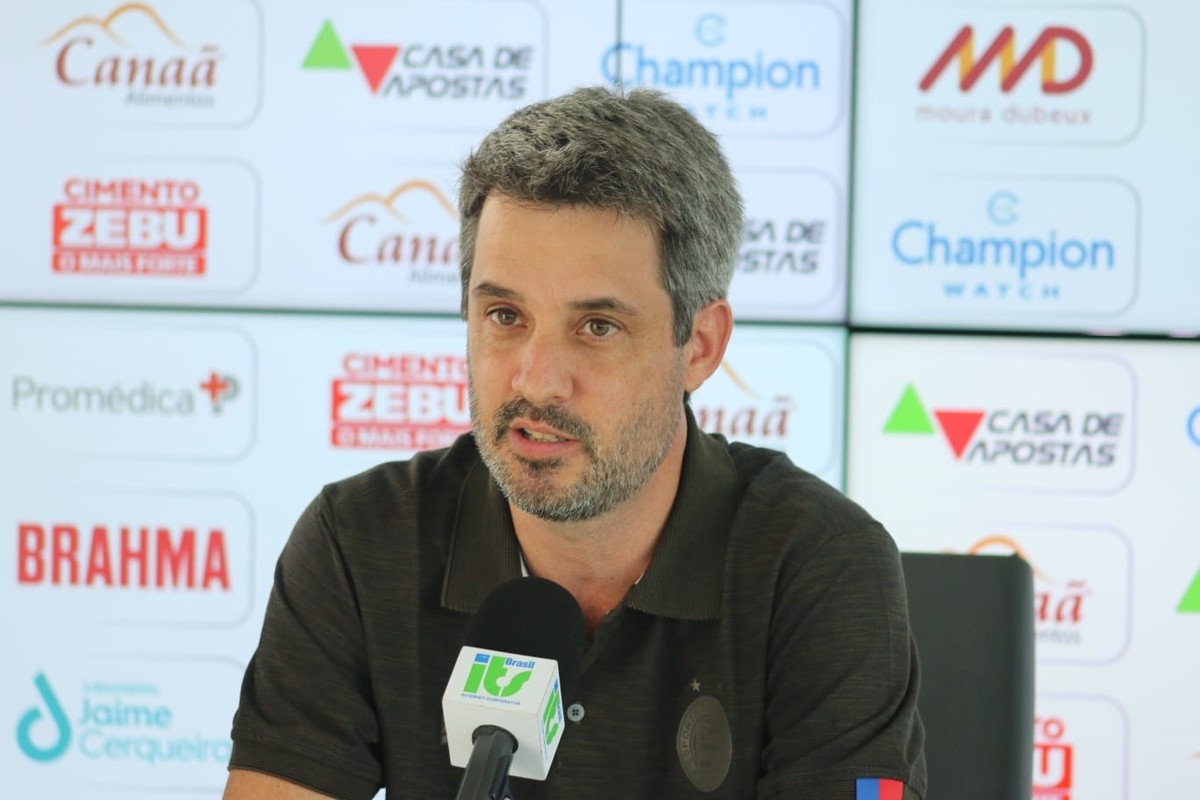 Freeland avalia interesse em Jajá, não descarta saída de goleiros e prevê mais reforços até estreia - Globo.com