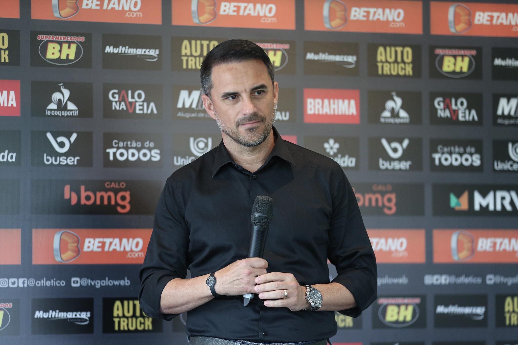 Galo: Rodrigo Caetano critica atitudes de FMF e Mineirão; entenda - O Tempo