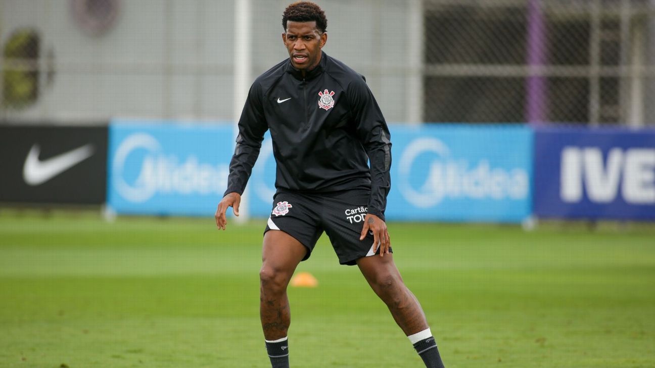 Gil, do Corinthians, arquiva fotos com a camisa do clube nas redes sociais após ameaças de morte - ESPN.com.br