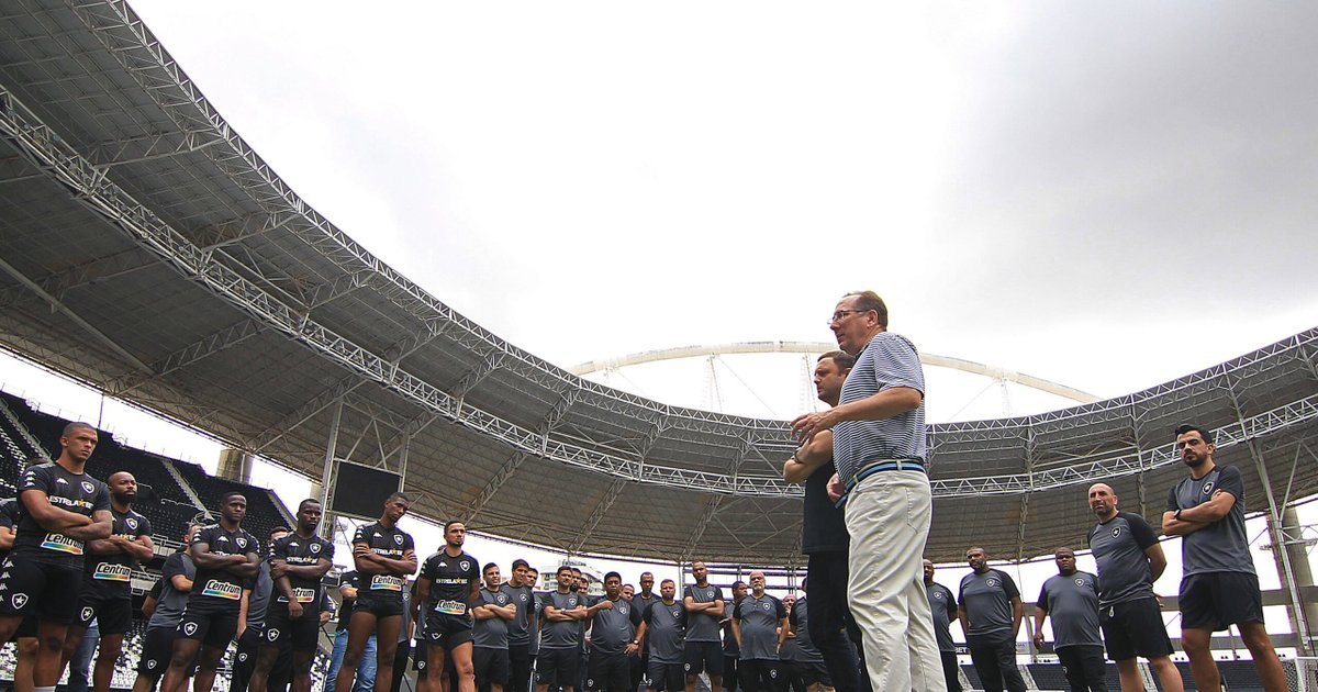 Não para por aí: Botafogo espera fazer mais uma contratação além de Tchê Tchê, do São Paulo - FogãoNET