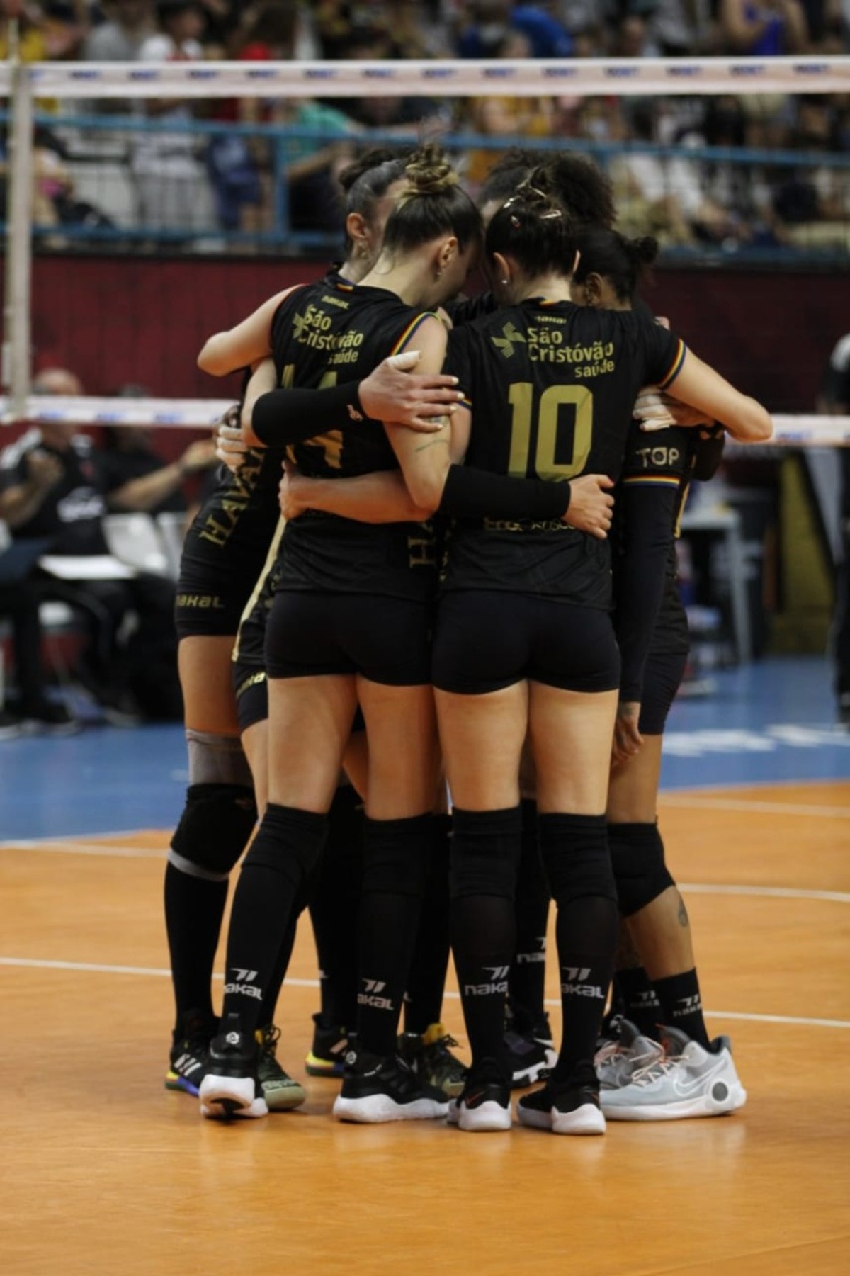 Osasco se impõe e aplica três a zero no Sesc-Flamengo no primeiro jogo das quartas da Superliga - Globo.com