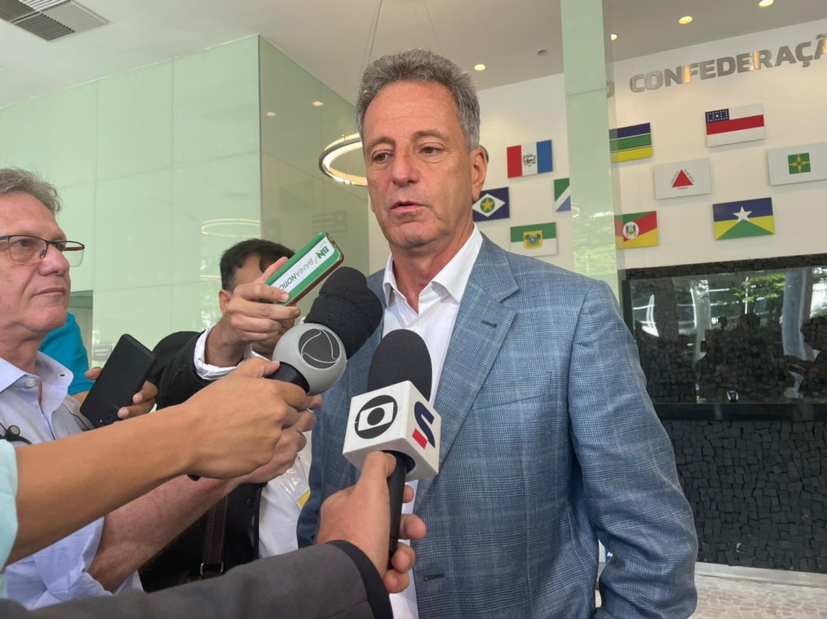 Presidente do Flamengo, Landim elogia Andreas e fala sobre permanência: 