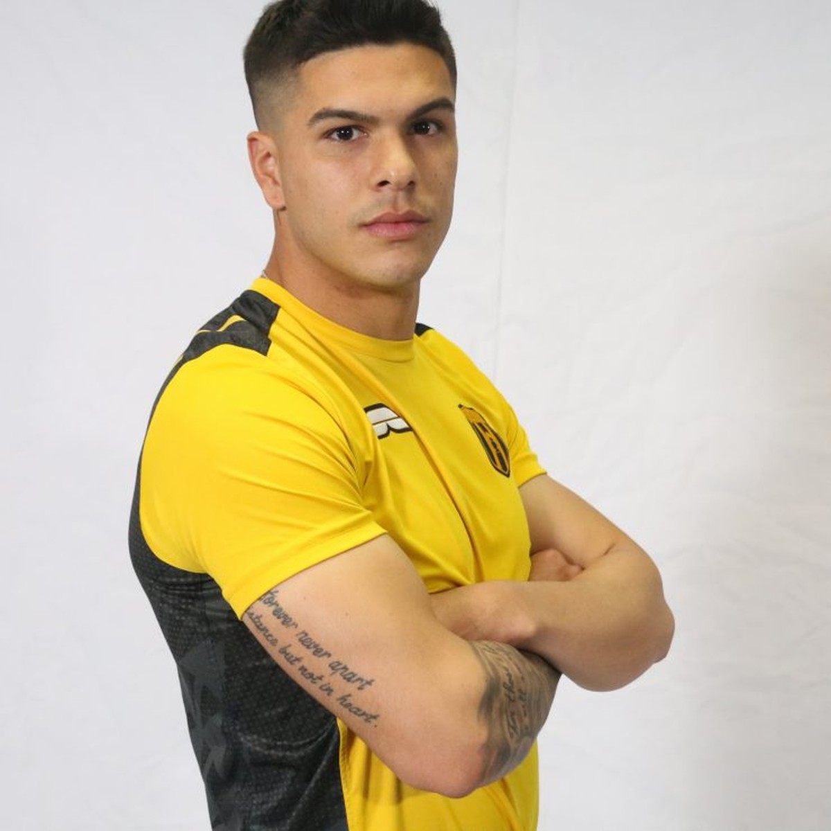 Santos encaminha a contratação de volante Rodrigo Fernández - Globo.com