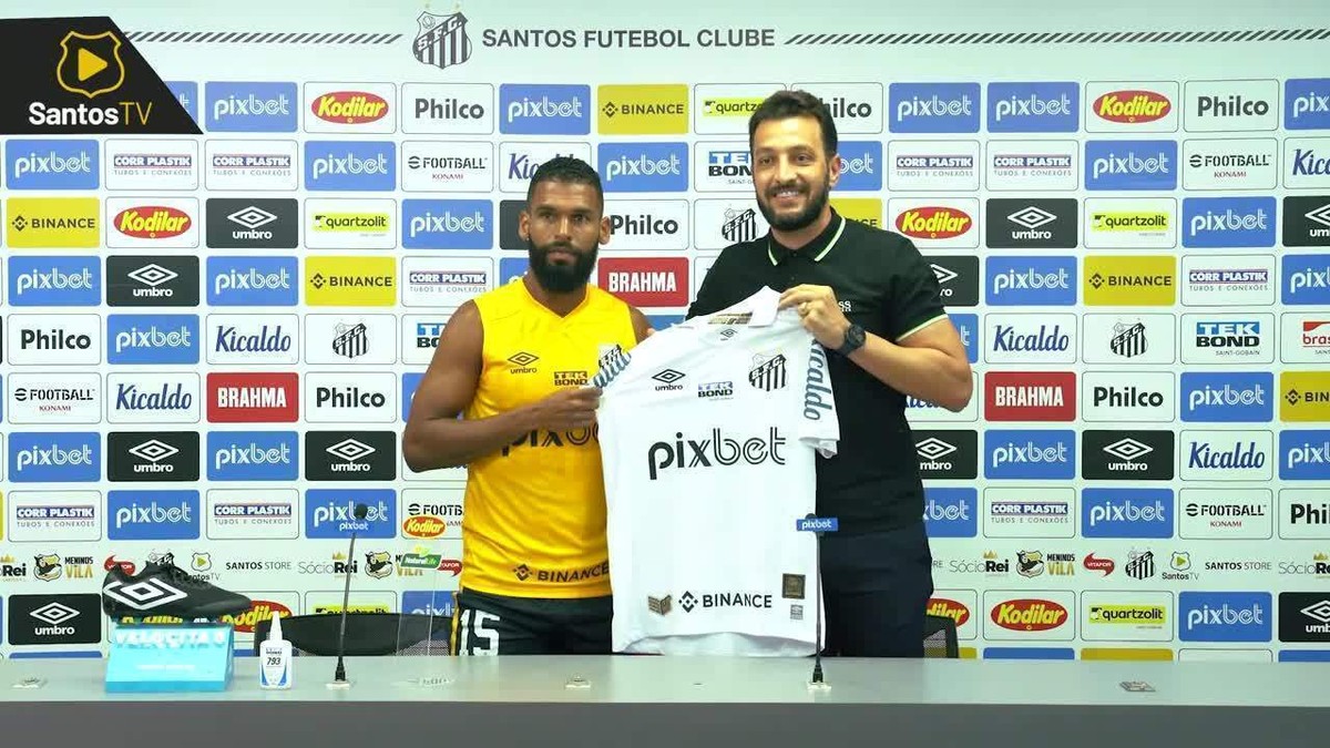 Santos muda rota, fica perto de meta de reforços e deve 