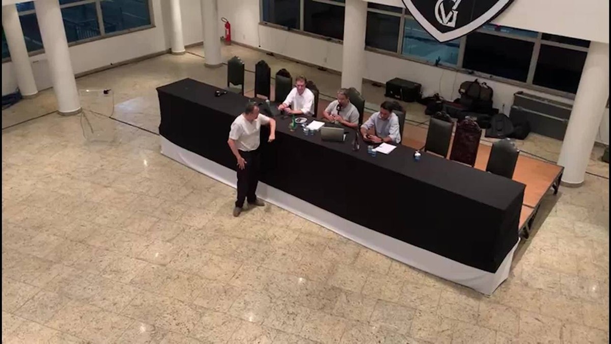 Sobre oposição à SAF, presidente do Conselho Deliberativo do Vasco minimiza: 