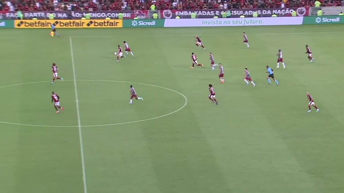 Willian Bigode valoriza espírito guerreiro do Fluminense em primeiro jogo da final: 